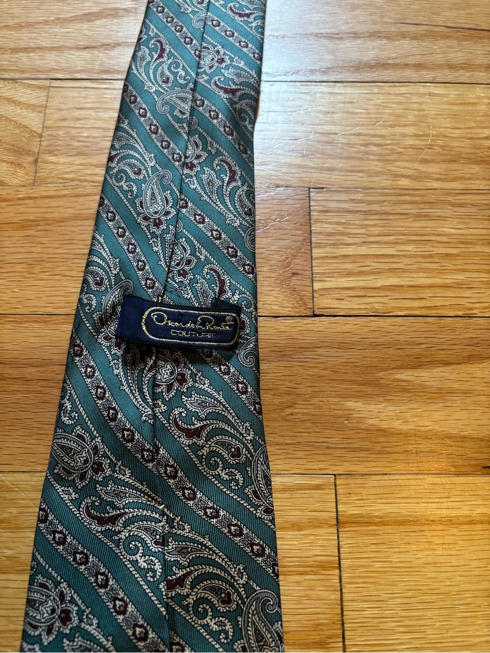 Oscar de la Renta Vintage Silk Tie Green Teal Paisley Stripe Classic Necktie